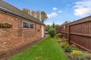 Photo 25- click for photo gallery